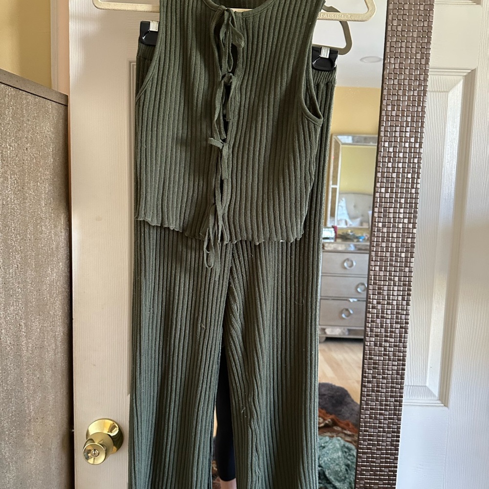 Zara Olive Ribbed Sleeveless top and bottom